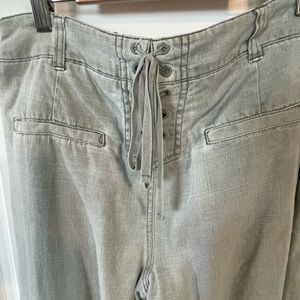 Sundance cropped wide leg linen pants.  Size 6.